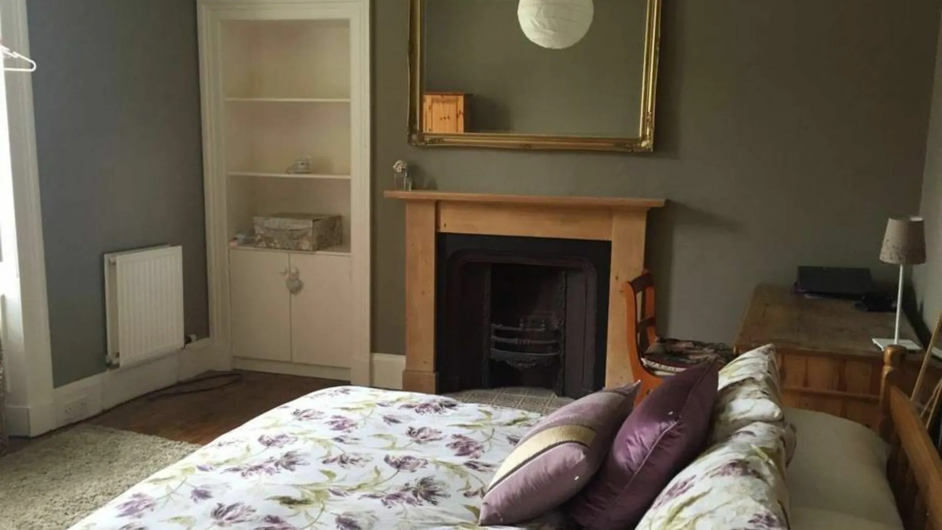 2 Bedroom Modern Apartment In Central Edinburgh 0*,  United Kingdom